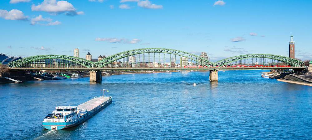 <p>Aufnahme vom Rhein</p> 
- © Shutterstock