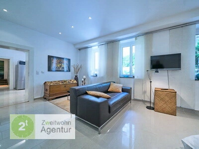 Großzügiges 2-Raum-Apartment mit Terrasse und PKW-Stellplatz Düsseldorf-Unterbilk, Fürstenwall - Foto 2