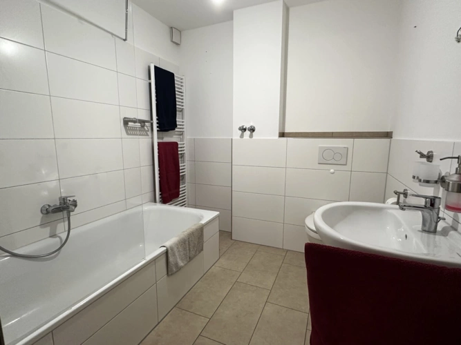 Wannenbad im Obergeschoss
