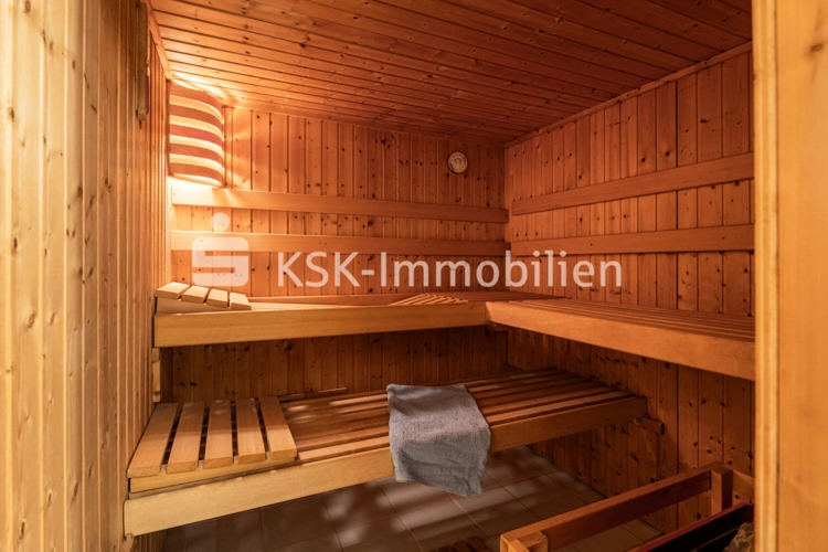 126702 Sauna Untergeschoss