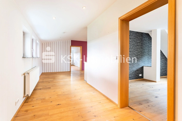 127033 Badezimmer Obergeschoss