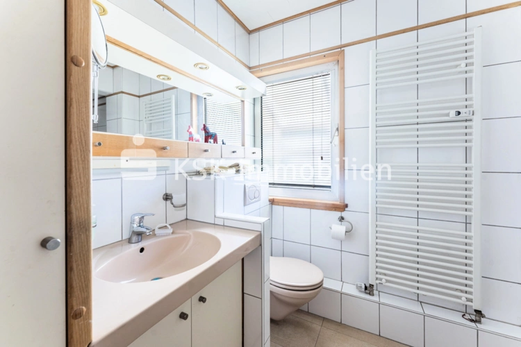 122435 Badezimmer Erdgeschoss