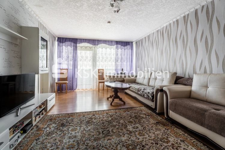 132404 Wohnzimmer