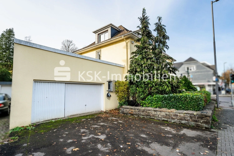 126069 Garage