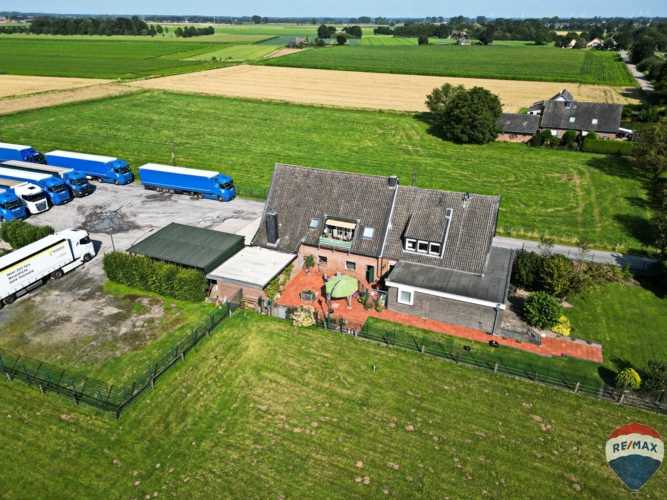 Westansicht Drohne