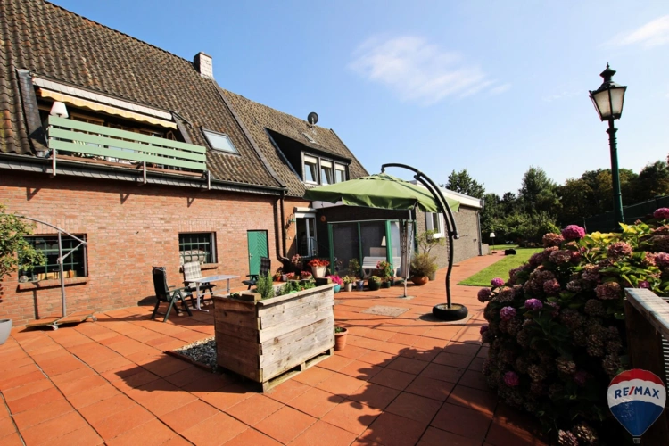 Westansicht Vorder/Hinterhaus