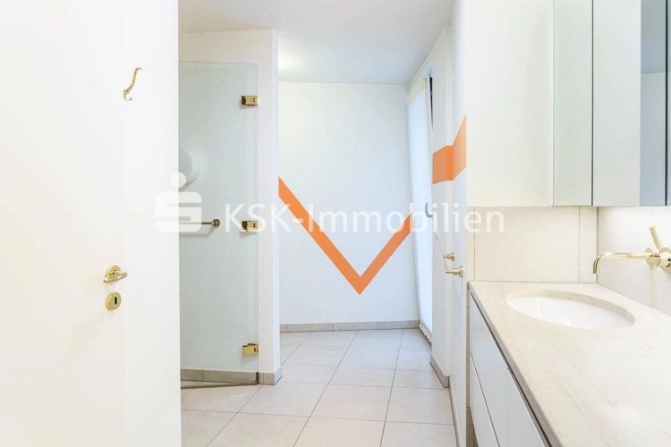 132095 Badezimmer 3. Obergeschoss