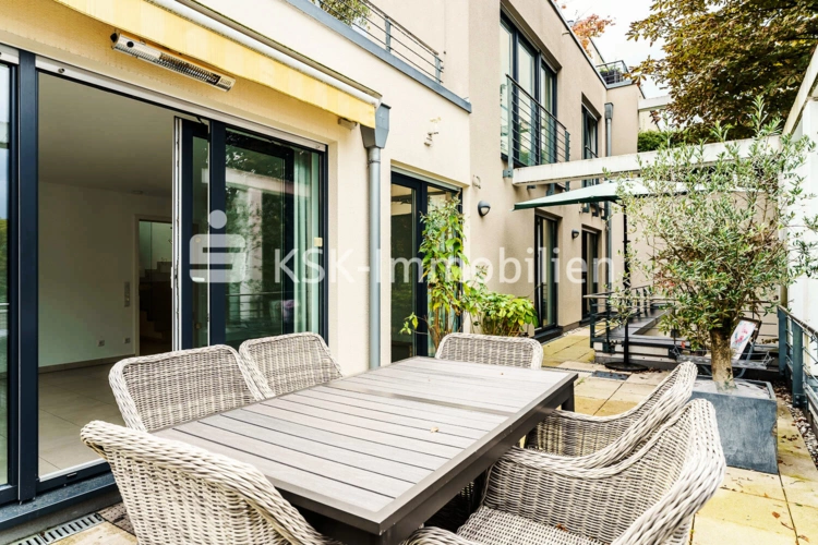 132095 Balkon 3. Obergeschoss