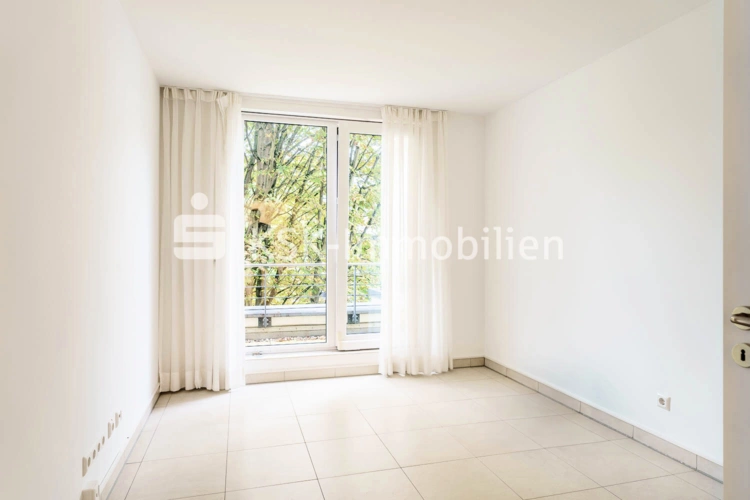 132095 Zimmer 3. Obergeschoss