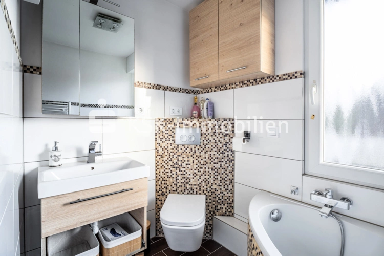 136013 Badezimmer Obergeschoss