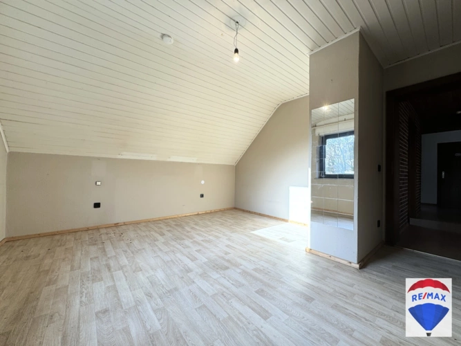 Schlafzimmer 2 OG