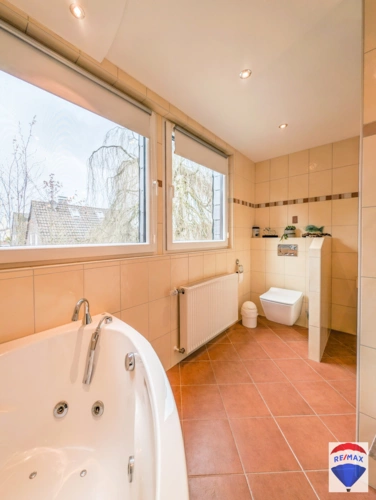 Remax-103