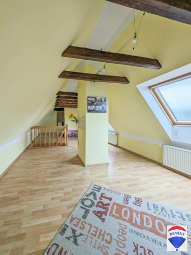 Remax-108