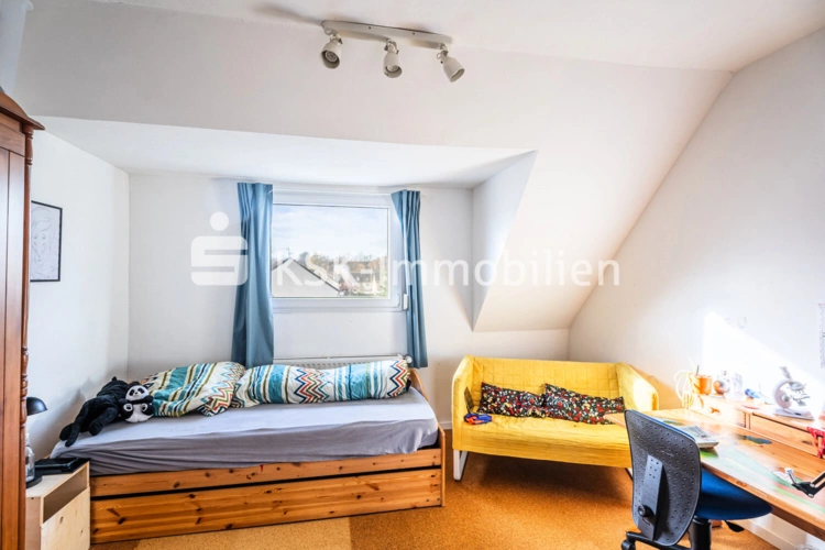 143975 Obergeschoss 2 Zimmer 2