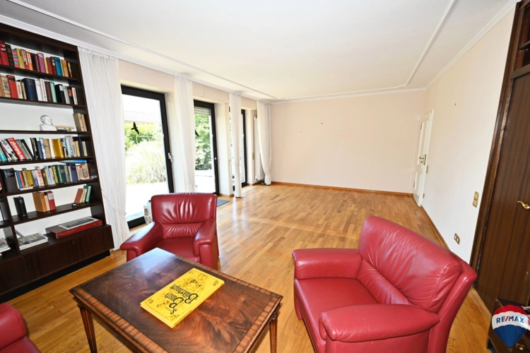 Großes Wohnzimmer