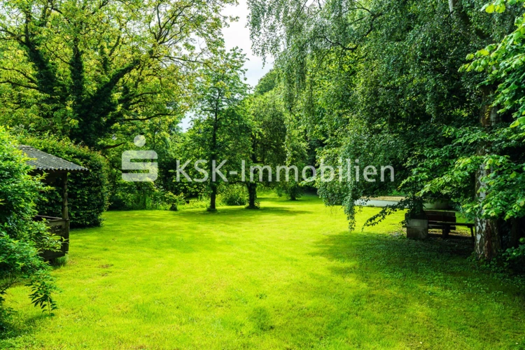 145899 Garten
