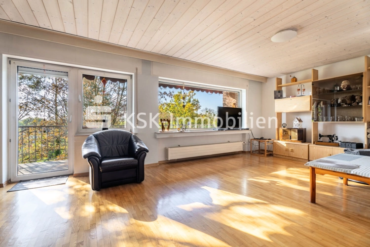 140769 Wohn- und Esszimmer0-8642-2e50261a1555_original