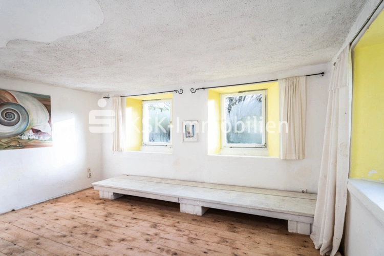 142576 Zimmer Erdgeschoss