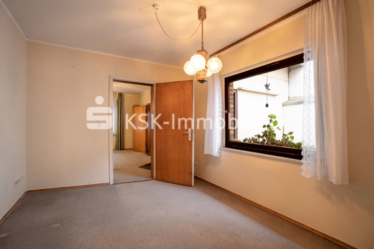 145897 Zimmer Erdgeschoss