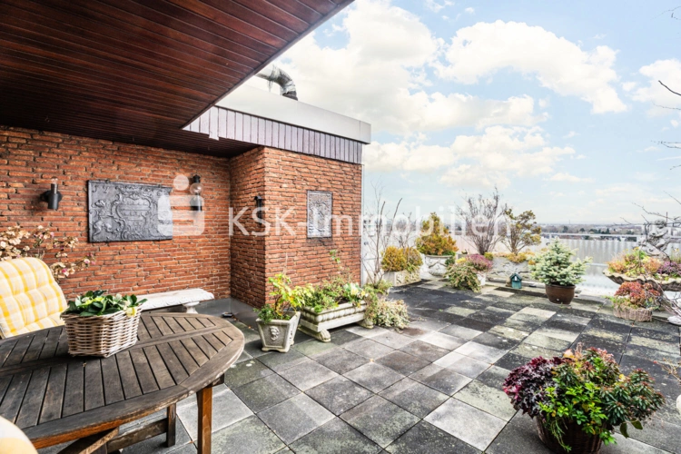 141787 Dachterrasse Bild 1