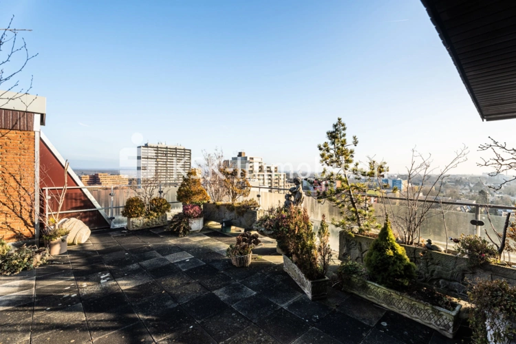 141787 Dachterrasse