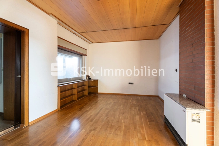 140851 Wohn- und Esszimmer