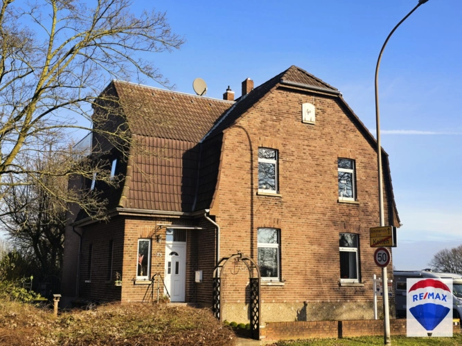 Hausansicht vorne