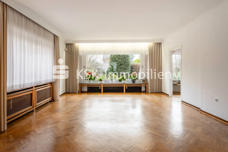 144106 Haus links Wohn- und Essbereich (1)