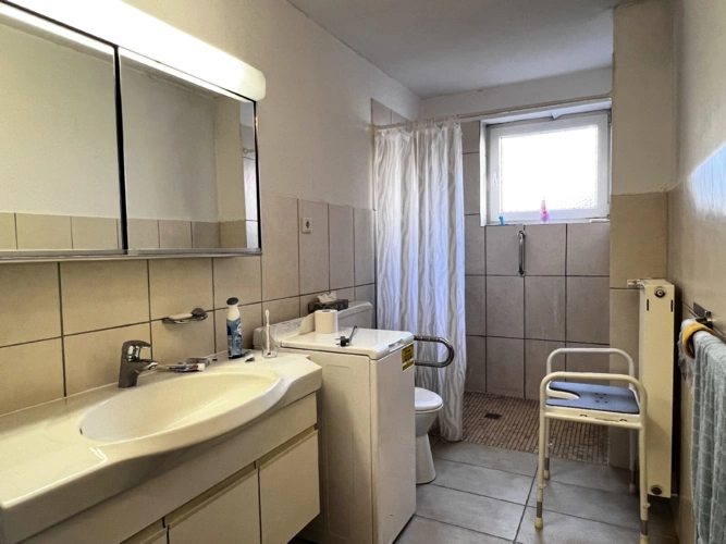 Badezimmer EG