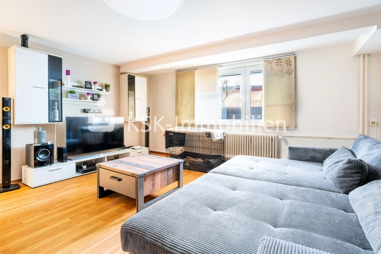 143878 Wohnzimmer
