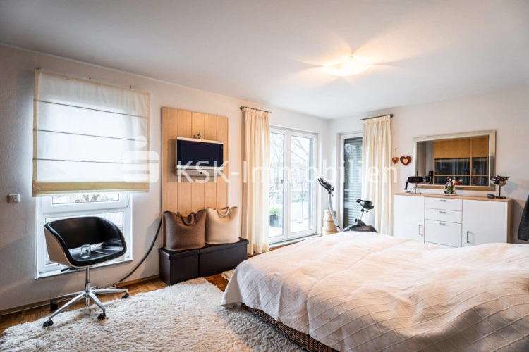 142459 Untergeschoss Zimmer