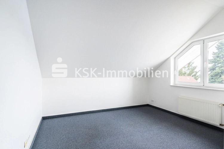 143537 2. Etage Raum