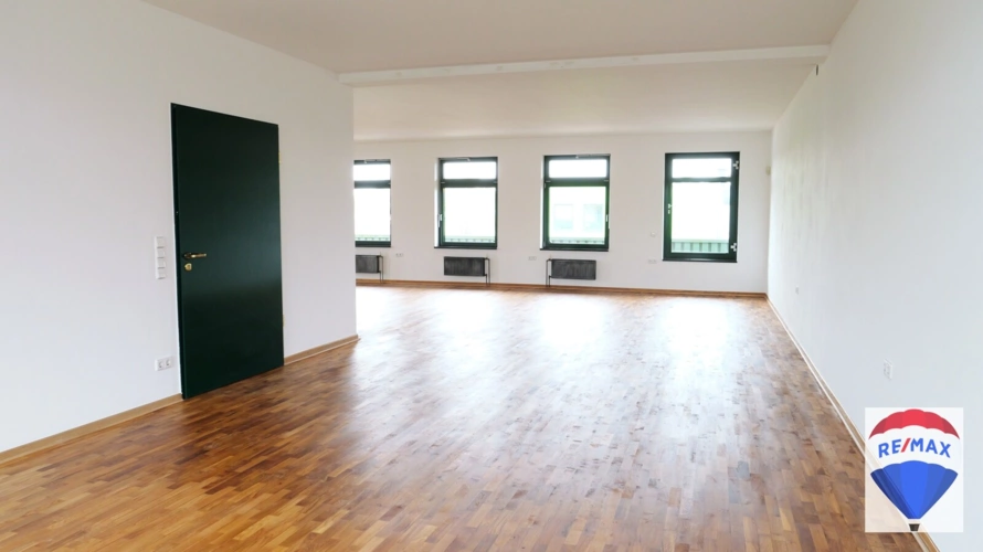 Büro rechts OG