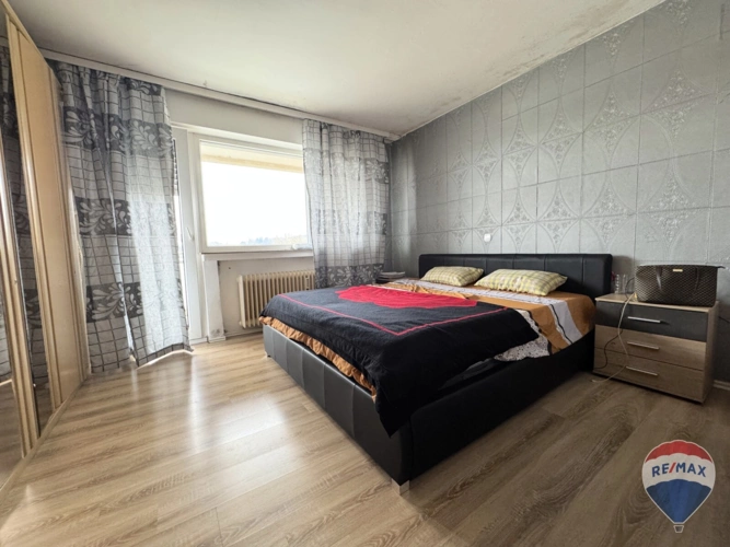 Schlafzimmer 1