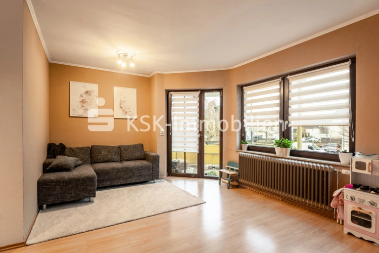 144412 Wohnzimmer