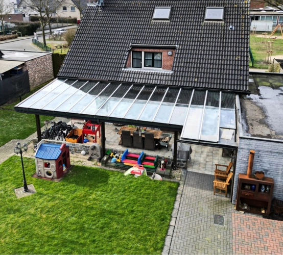 Garten und Terrassenansicht