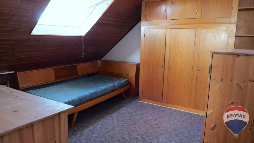 Schlafzimmer DG
