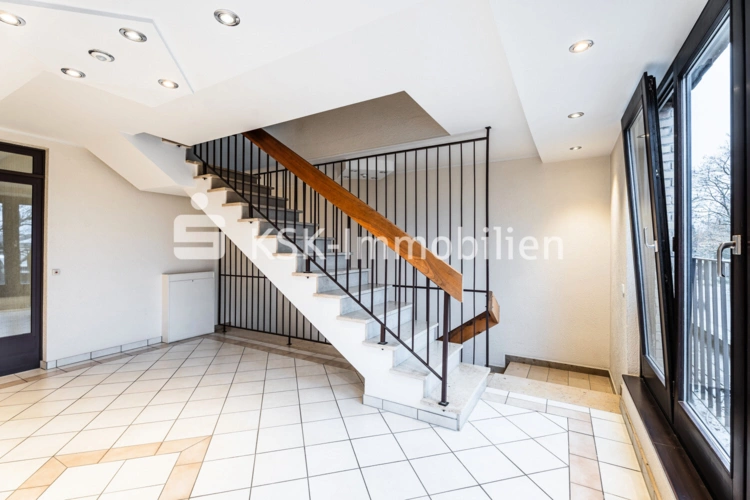 142347 Treppenhaus