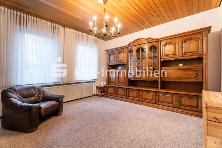 146082 Wohn- und Esszimmer Erdgeschoss