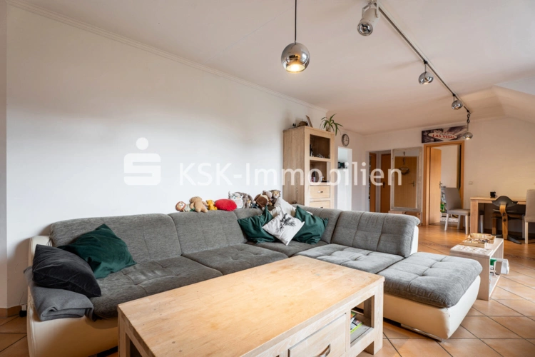 149648 Wohn- und Esszimmer