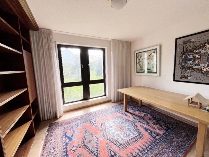Büro EG