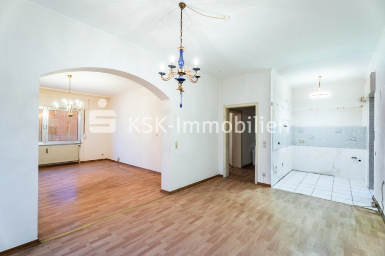 147497 Erdgeschoss Zimmer