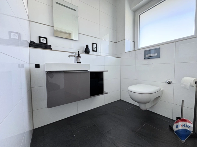 Gäste WC 76c