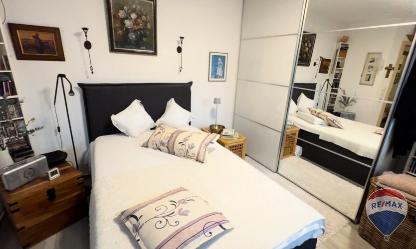 Schlafzimmer 67b