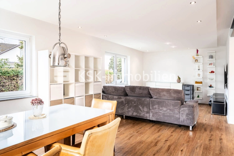 130851 Wohnzimmer Erdgeschoss