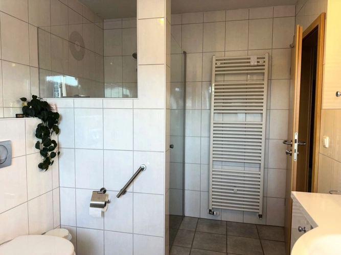 OG Badezimmer Bild 2