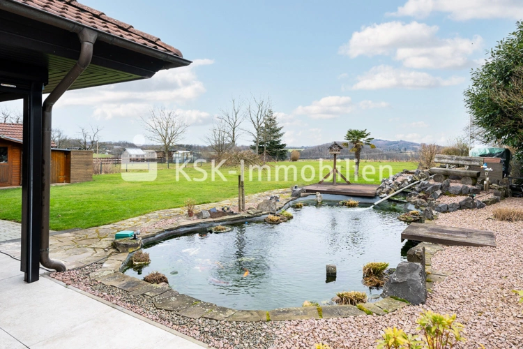 https://www.ksk-immobilien.de/immobilien/grosszuegige-immobilie-mit-traumhaften-grundstueck-132182/