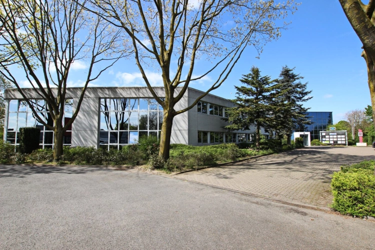 Aussen 1