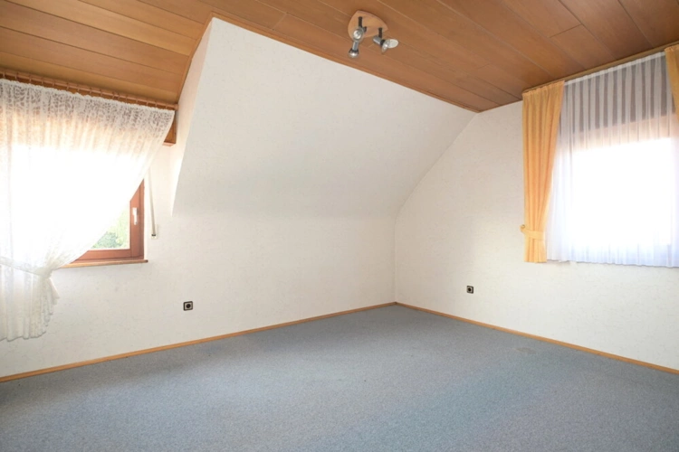 Zimmer B DG
