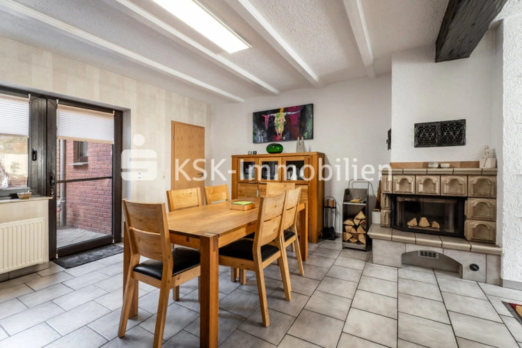138744 Wohn- und Esszimmer